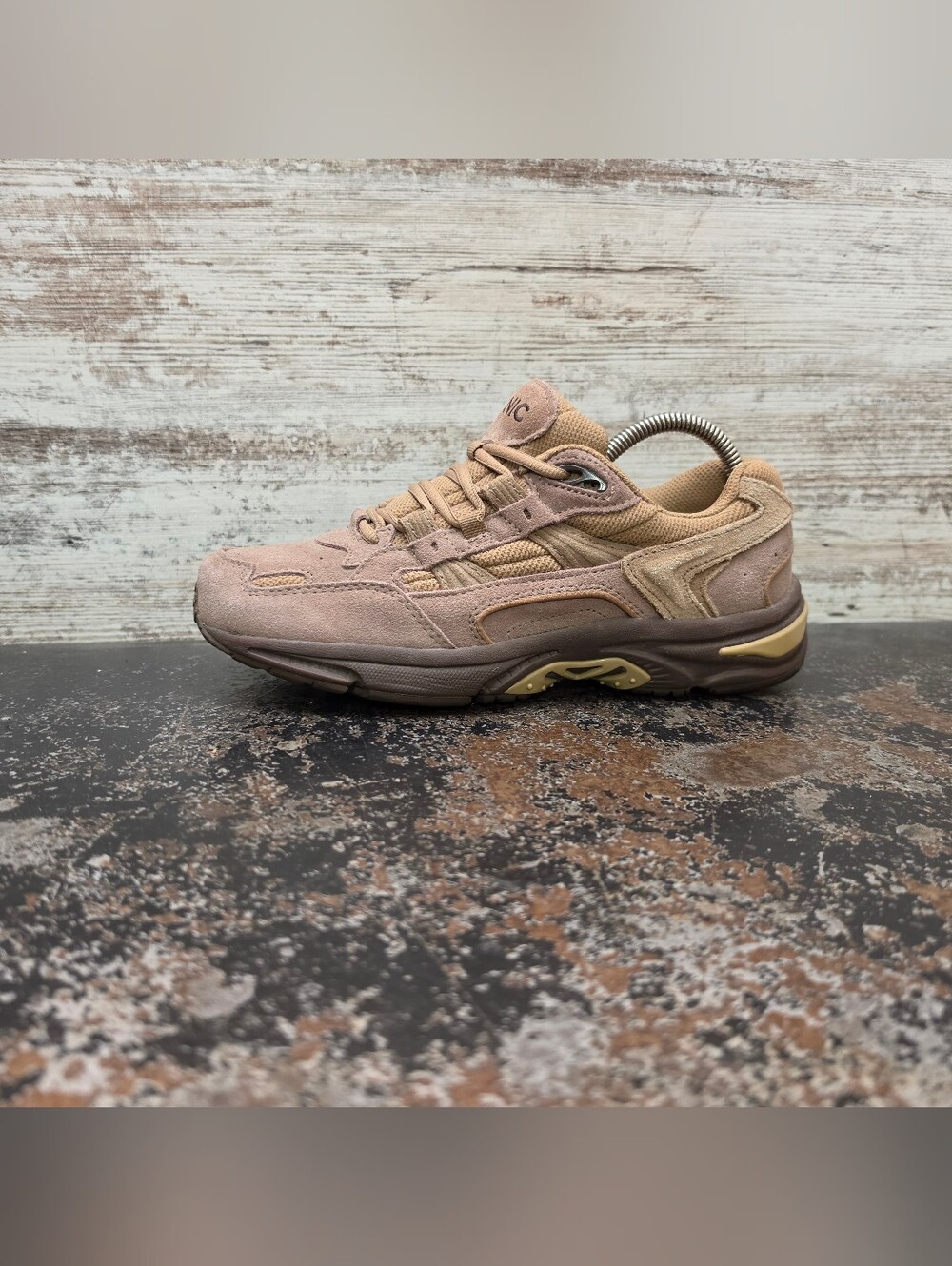 Womens Vionic Walker Orthopedic Walking Shoes Sz 8.5 Used Suede VGC